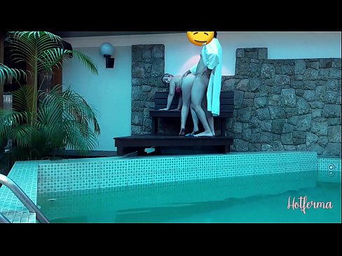 ❤️ Ông chủ mời người giúp việc đến hồ bơi, nhưng không thể cưỡng lại được Sex video  ở% vi.gayasianporn.ru%  ️❤